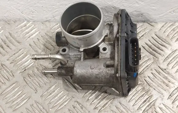 Toyota Verso Throttle valve 261000R020 01884