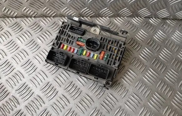 Peugeot 407 BSM Control unit 9661682580 S118983001O BSML0100