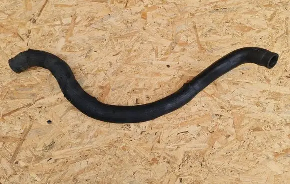 Volvo V70 Engine coolant pipe/hose 08671395