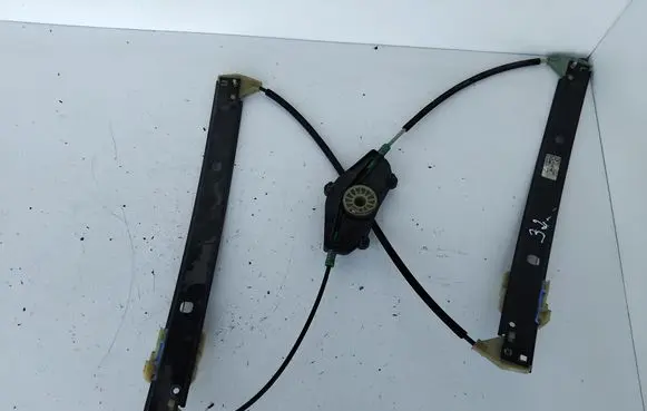 Audi A4 S4 B8 8K Front window lifting mechanism without motor 8K0837462