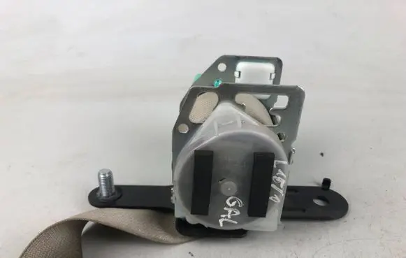 Subaru Legacy Middle seatbelt (rear) 1064287