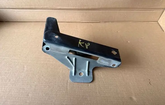 Renault Trafic II (X83) Fender mounting bracket 8200523290 93856374