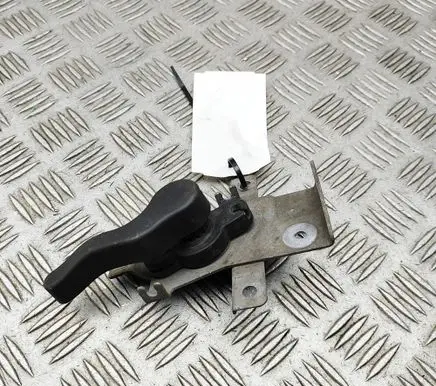 Skoda Superb B8 (3V) Engine bonnet (hood) release handle 3V0823661C