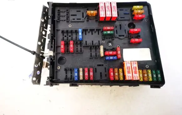Volkswagen Golf V Fuse box set 1k0937124k