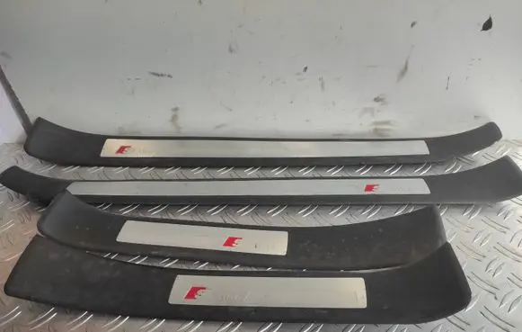 Audi A4 S4 B7 8E 8H sill trim set (inner) 