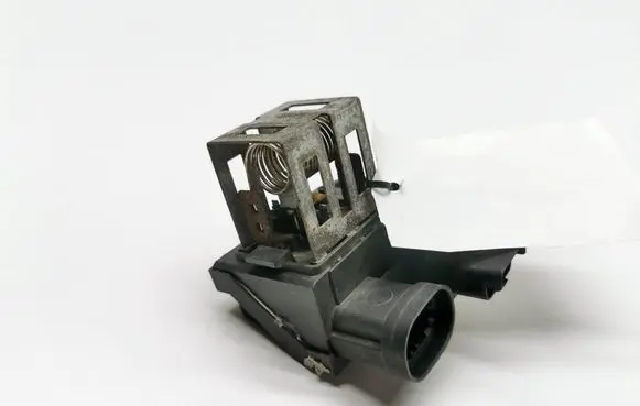 Peugeot 508 Coolant fan relay 9662872380