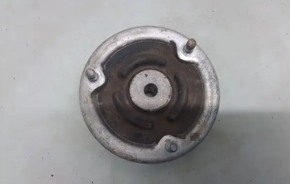 BMW 1 E81 E87 Coil spring mount 13918410
