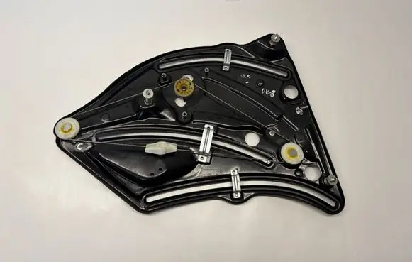 Mercedes-Benz E C207 W207 Rear window lifting mechanism without motor A2076701703