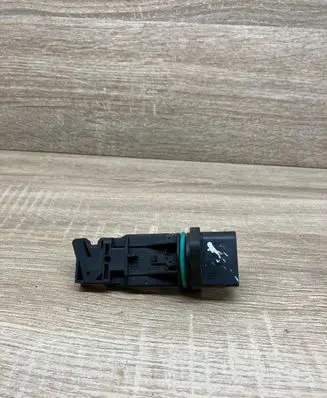 Volkswagen PASSAT B6 Mass air flow meter 788263C F00C2202055