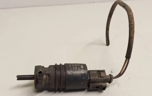 Audi A6 S6 C6 4F Windscreen/windshield washer pump 1K5955651