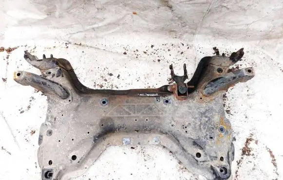 Peugeot 3008 I Front subframe