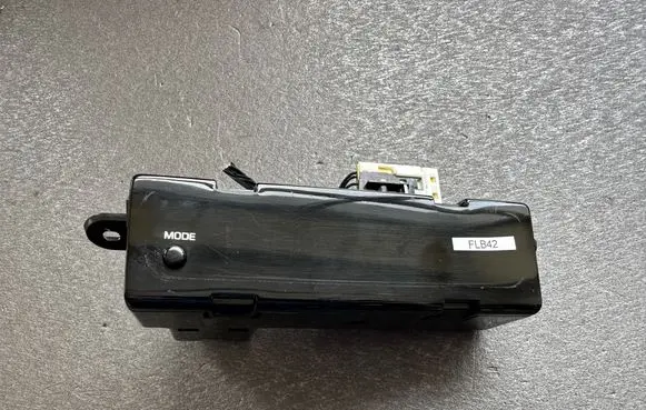 Nissan Patrol Y61 Headlining roof glove box 248353W400