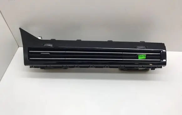 Volkswagen Touareg III Dashboard air vent grill cover trim 762858415