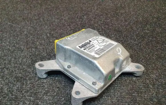 Renault Laguna II Airbag control unit/module 603947700 8200325696