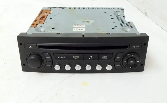 Peugeot 207 Radio/GPS head unit trim 96639628XT 192309