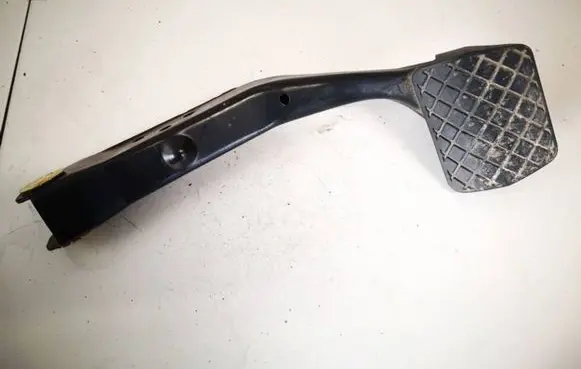 Volkswagen PASSAT CC Brake pedal 1k1723143f