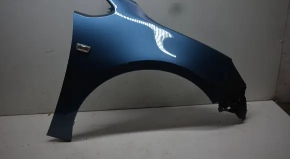 Opel Astra J Fender