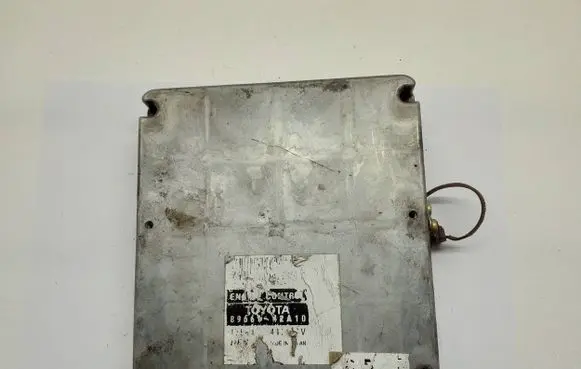 Toyota RAV 4 (XA20) Engine control unit/module 8966042A10