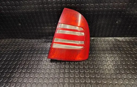 Skoda Superb B5 (3U) Rear/tail lights 3U5945096 3U5945112