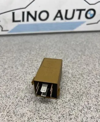 BMW 3 E46 Window wiper relay 61368384505