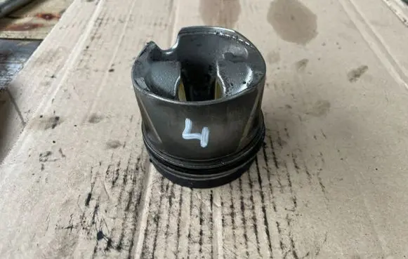 Mercedes-Benz Sprinter W906 Piston 8349Y