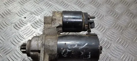 Volkswagen Golf IV Starter motor 02T911023E
