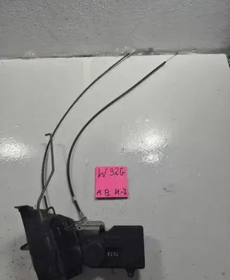 Mazda 6 Front door lock GS1D58310B