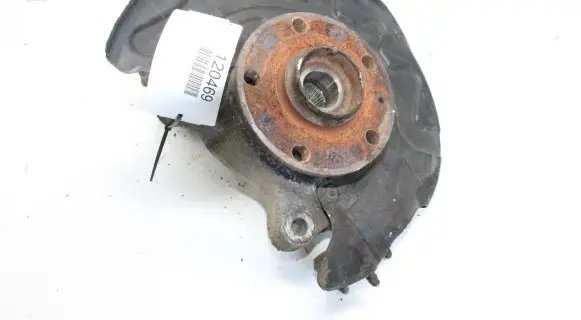 Volkswagen Golf VII Front wheel hub