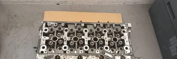 Volkswagen Golf VII Engine head 04L103373