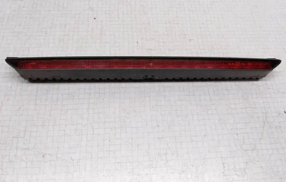 Volkswagen PASSAT B5.5 Third/center stoplight 1J6945097D