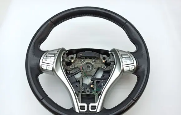 Nissan Navara D23 Steering wheel 
