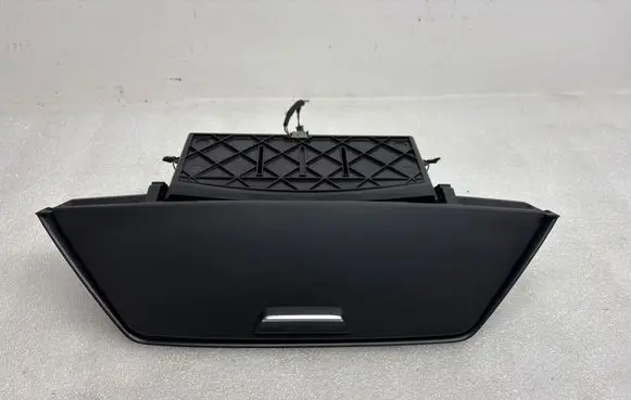 BMW X1 E84 Glove box 2991263 1696938 010203040506