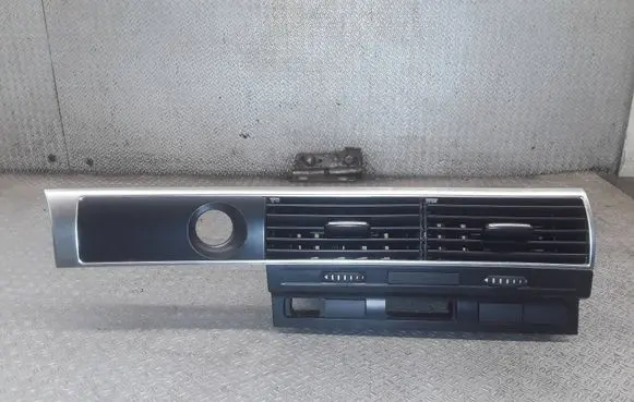 Audi A6 S6 C6 4F Dash center air vent grill 4F1820951G
