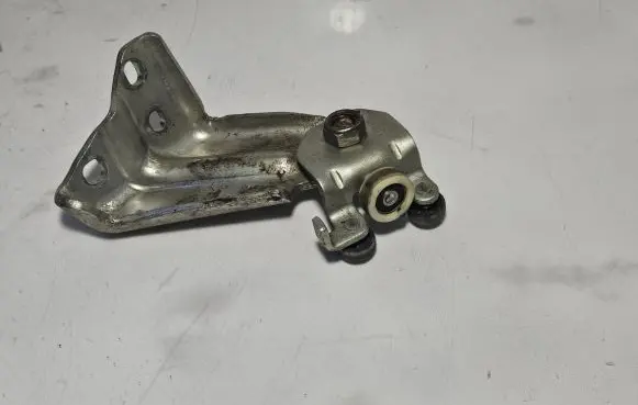 Citroen Jumper Sliding door upper roller guide/hinge B935