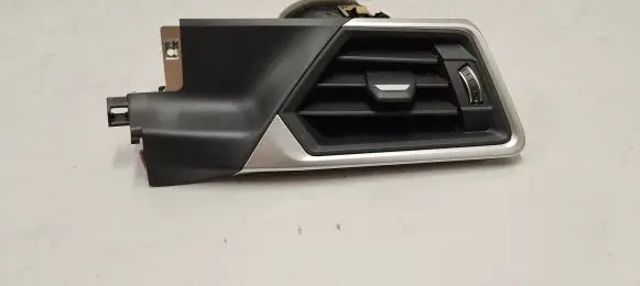 BMW 3 G20 G21 Dashboard side air vent grill/cover trim 5a3b8d0 5a02634