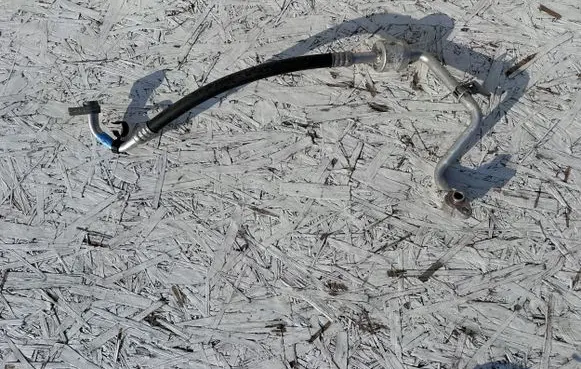 Ford C-MAX II Air conditioning (A/C) pipe/hose