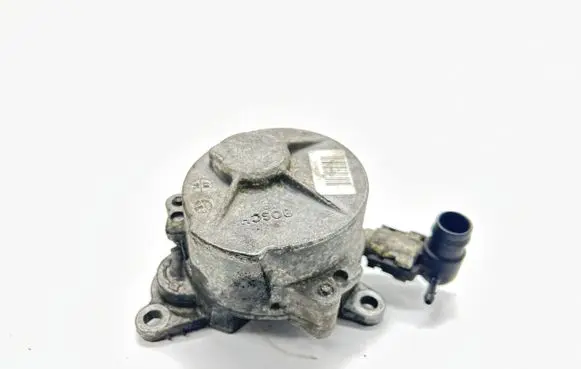 Renault Trafic II (X83) Vacuum pump 8200520476 M9R780