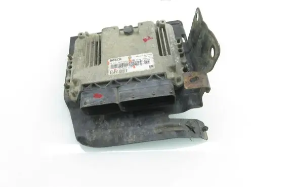 Opel Zafira B Engine control unit/module 55198922 0281012549