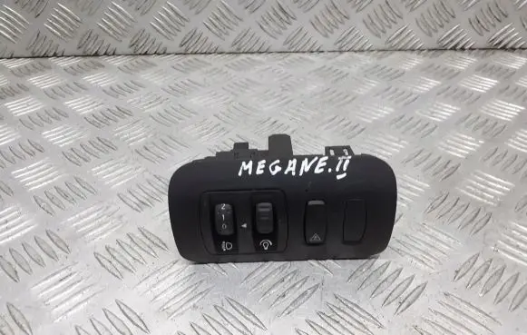 Renault Megane II Light relay 8200079020