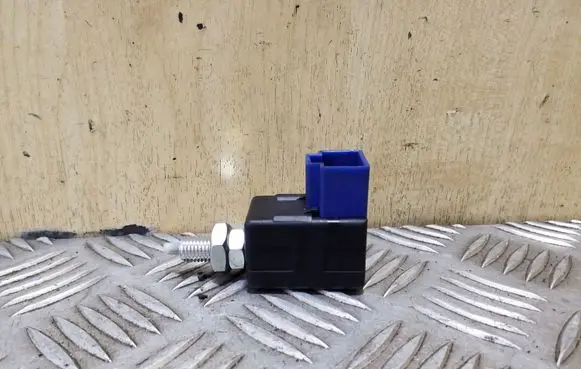 KIA Sorento Brake pedal sensor switch
