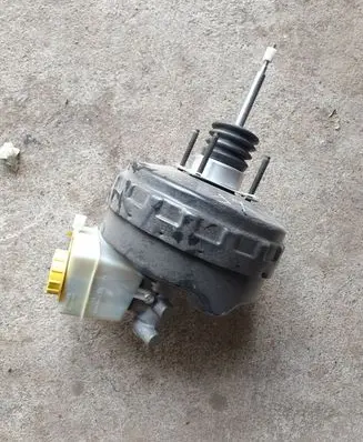 Jaguar XF X250 Brake booster 8X232B195AC 03774707314