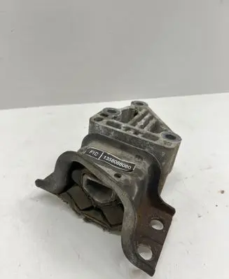 Peugeot Boxer Engine mount bracket 1358088080