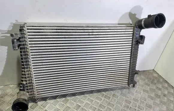 Volkswagen Golf VI Intercooler radiator