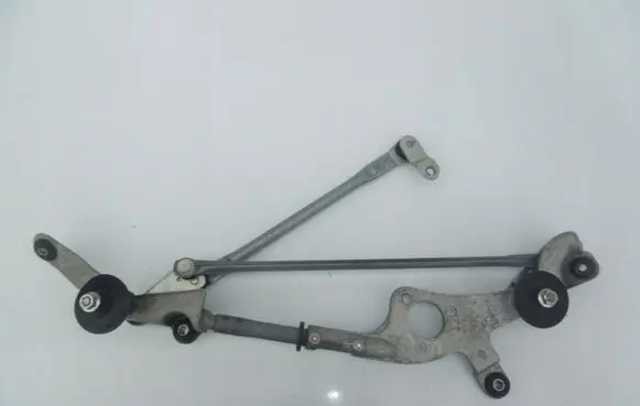 Infiniti Q70 Y51 Front wiper linkage 