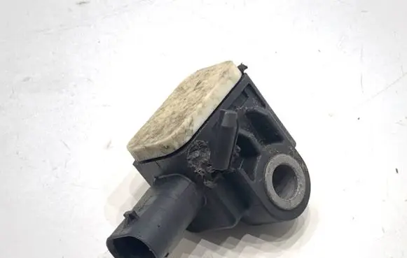 Mercedes-Benz ML W166 Airbag deployment crash/impact sensor A1668210151