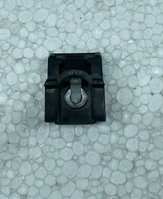 KIA Sportage Headlight/headlamp mounting bracket 