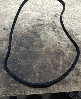 Mercedes-Benz C W204 Front door rubber seal A2046970951