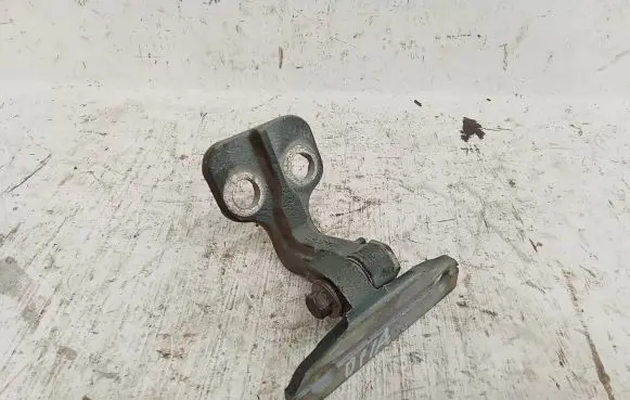 Jaguar XF X250 Front door lower hinge 8X23F228A64AC