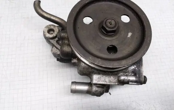 Honda Civic Power steering pump