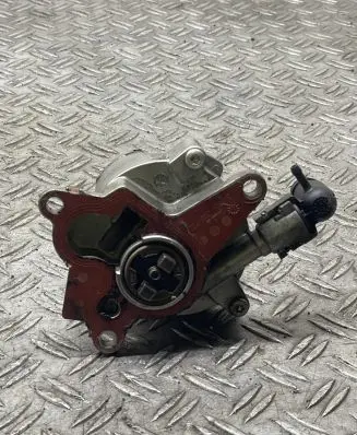 Nissan Qashqai Vacuum pump